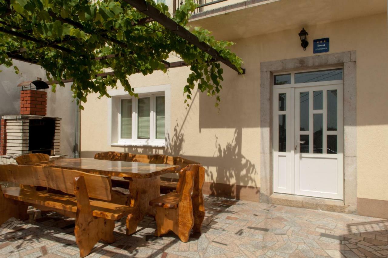 Holiday Home Domi Novi Vinodolski Exterior foto